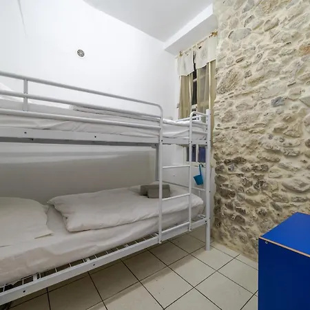 Daire Vieille - 6 Pers, Ac, Wifi